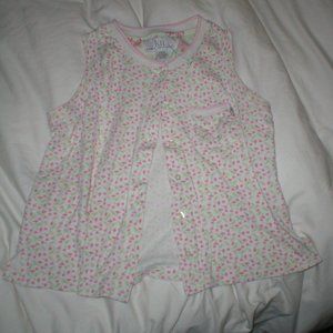 Tiny Floral button up tank top !